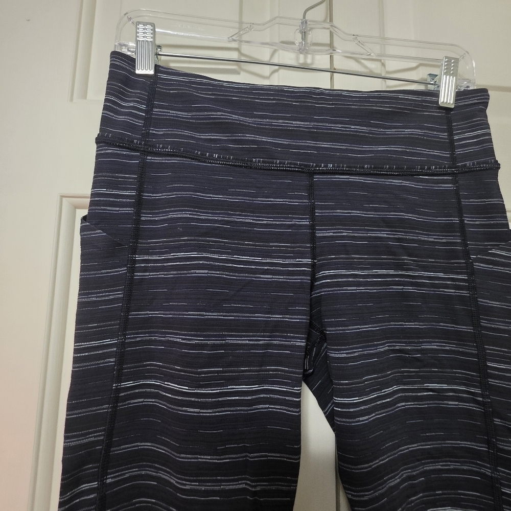 Lululemon Pace Rival Crop Leggings Size 8 Womens - Picture 2 of 9